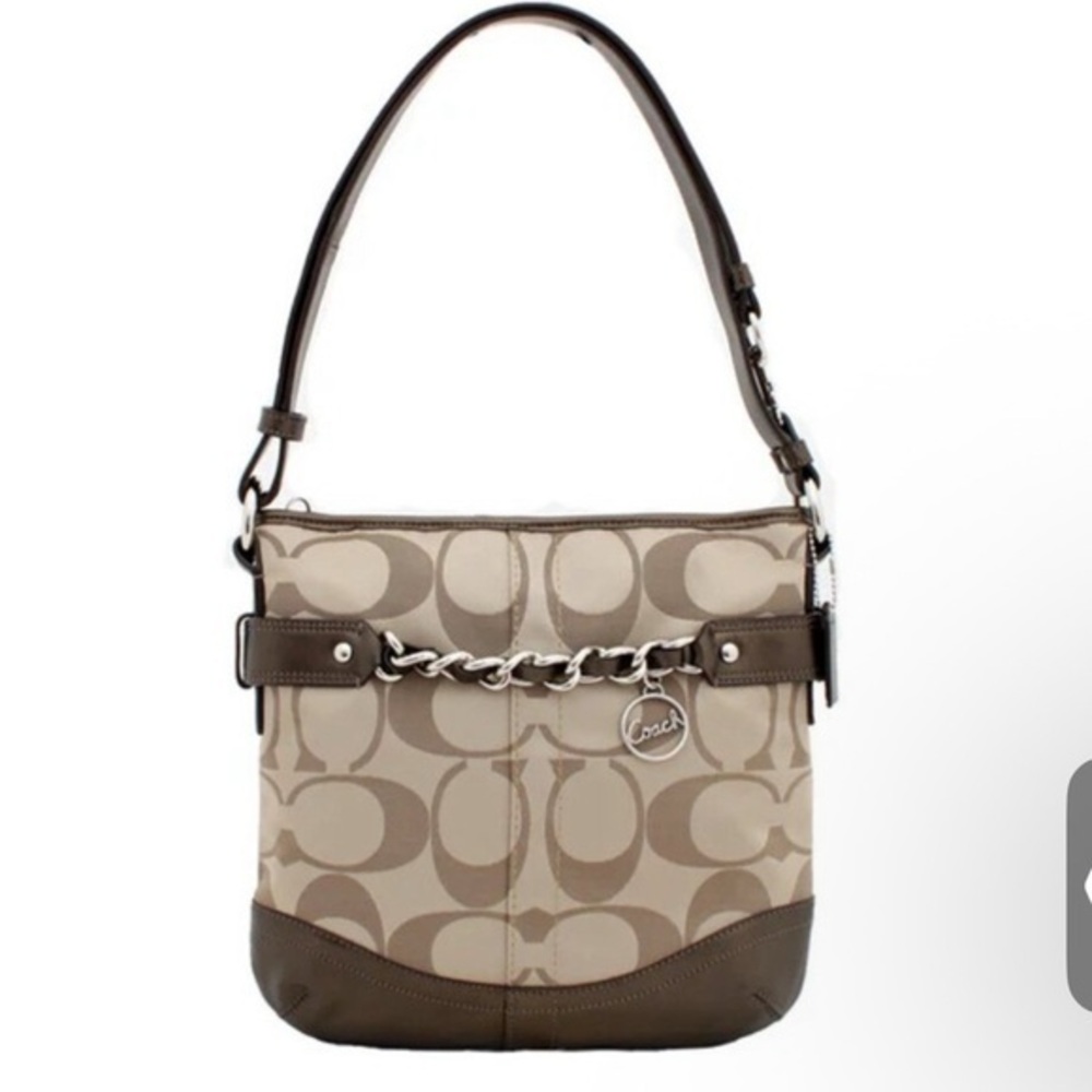 👑🔥👜Coach Signature Chain Handbag F19730. Authentic
